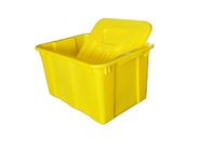 Toneles plásticos coloreados amarillo con las tapas para el reciclaje comercial del Curbside