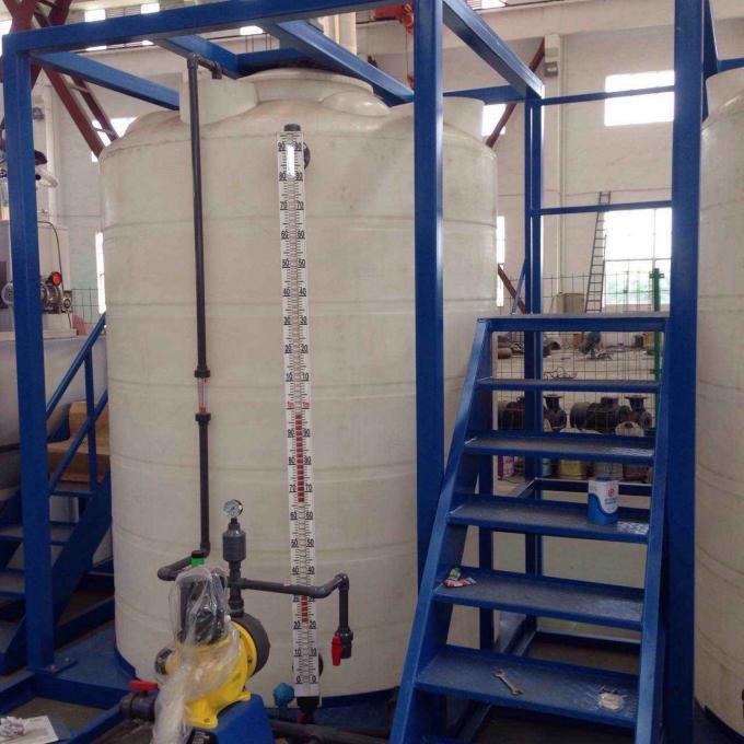 Los tanques de agua plásticos de la pinta 5000 Rotomold para los propósitos de la acuicultura con el volumen de 5000L