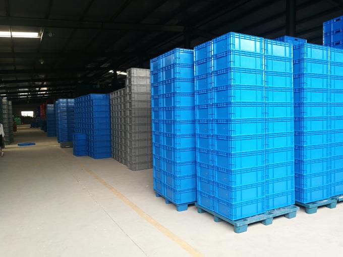 Contenedores de almacenamiento plásticos resistentes apilables euro 600