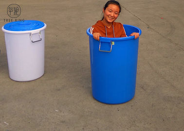 Cubo de la fermentación de la elaboración de vino del HDPE con el brebaje casero B60L de las tapas flojas al aire libre