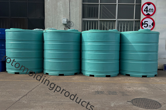 Productos de moldeo por rotación personalizados, tanques de agua moldeados por rotación de 2000L para transportar y recoger agua
